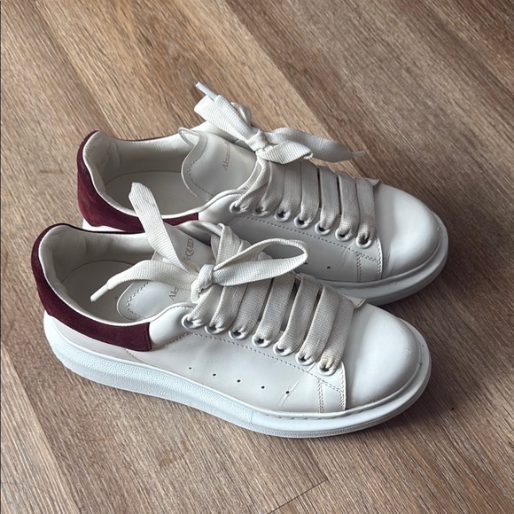 Alexander McQueen Shoes - Alexander McQueen Sneakers white/cranberry